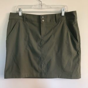 Columbia Omni-Shield Green Skirt Skort